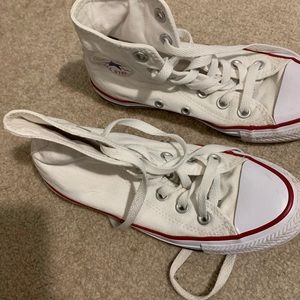 High top 5.5 converse sneakers